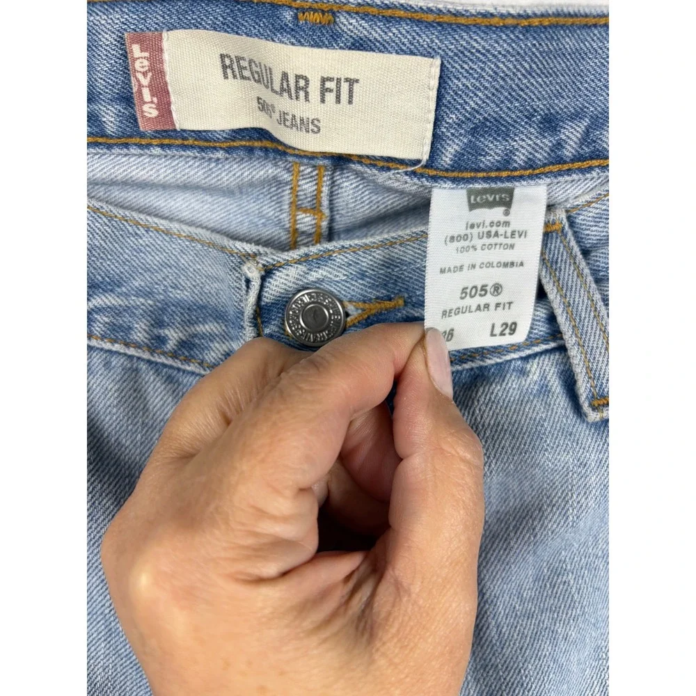 Levis 505 Regular Fit Jeans Mens 36x29 Light Wash Denim Straight Leg 00505-4834